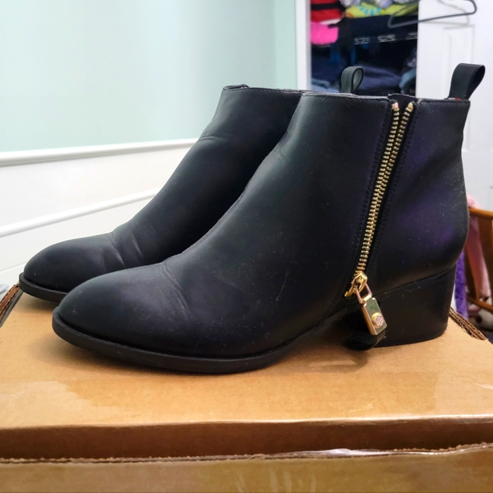 Tommy Hilfiger Ankle Booties